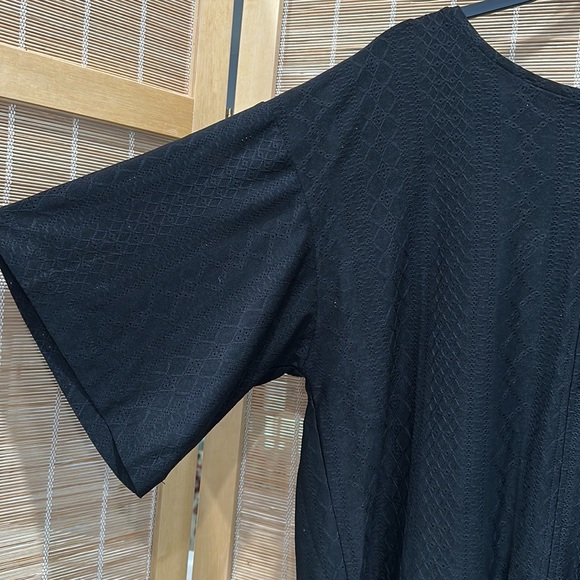 Xl black top - Picture 2 of 4